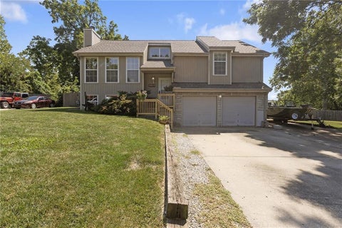 Photo of 9013 W 48th Terrace, Merriam, KS 66203 (MLS # 2638245)