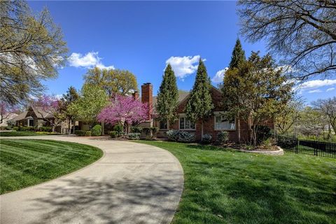 9717 Overbrook Road Leawood KS 66206