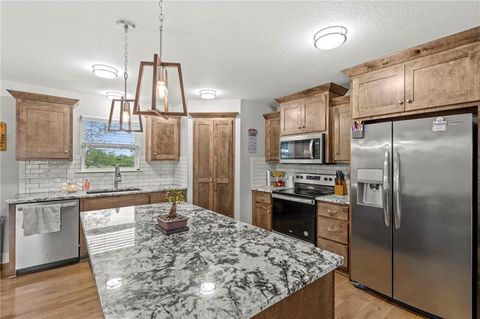 Tiny photo for 433 Lilly Lane, Liberty, MO 64068 (MLS # 2614708)