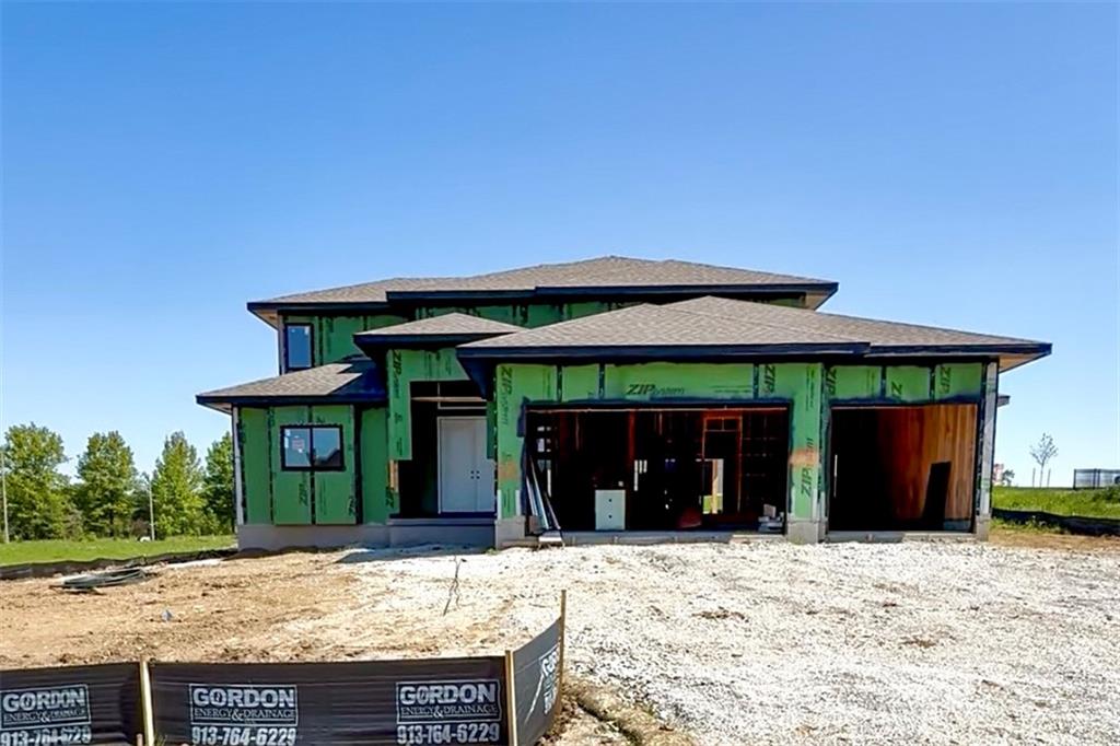 2531 NE Woodland Oaks Circle