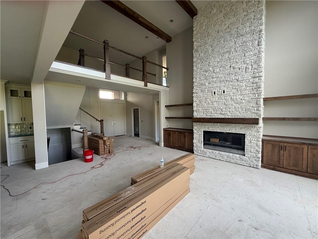 2531 NE Woodland Oaks Circle