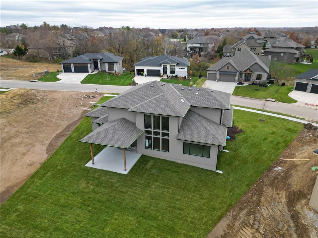 2531 NE Woodland Oaks Circle