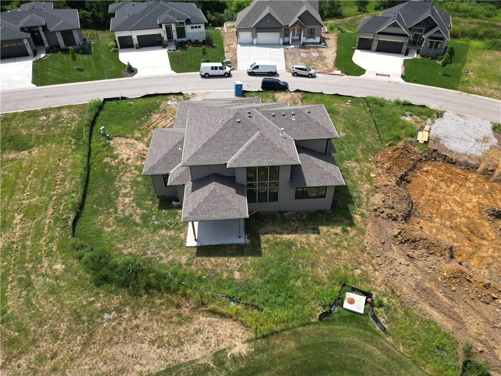 2531 NE Woodland Oaks Circle
