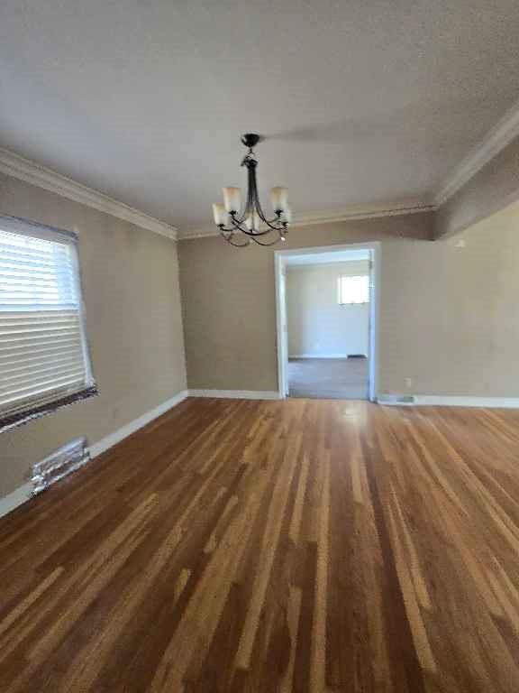 1625 SW Lakeside Drive