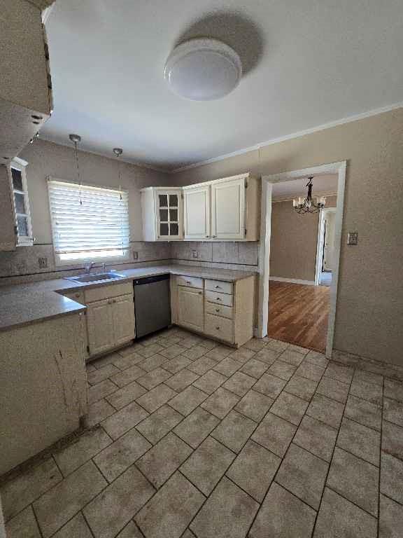 1625 SW Lakeside Drive