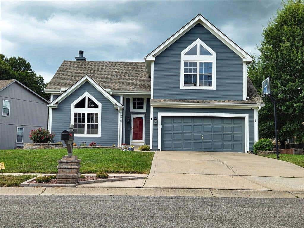 Photo of 8612 NE 72nd Terrace, Kansas City, MO 64158 (MLS # 2632549)