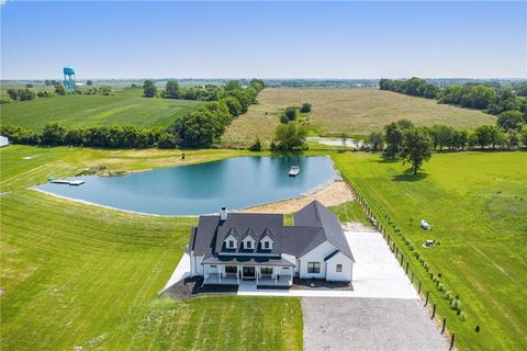 18723 County Line Road N/A Smithville MO 64089