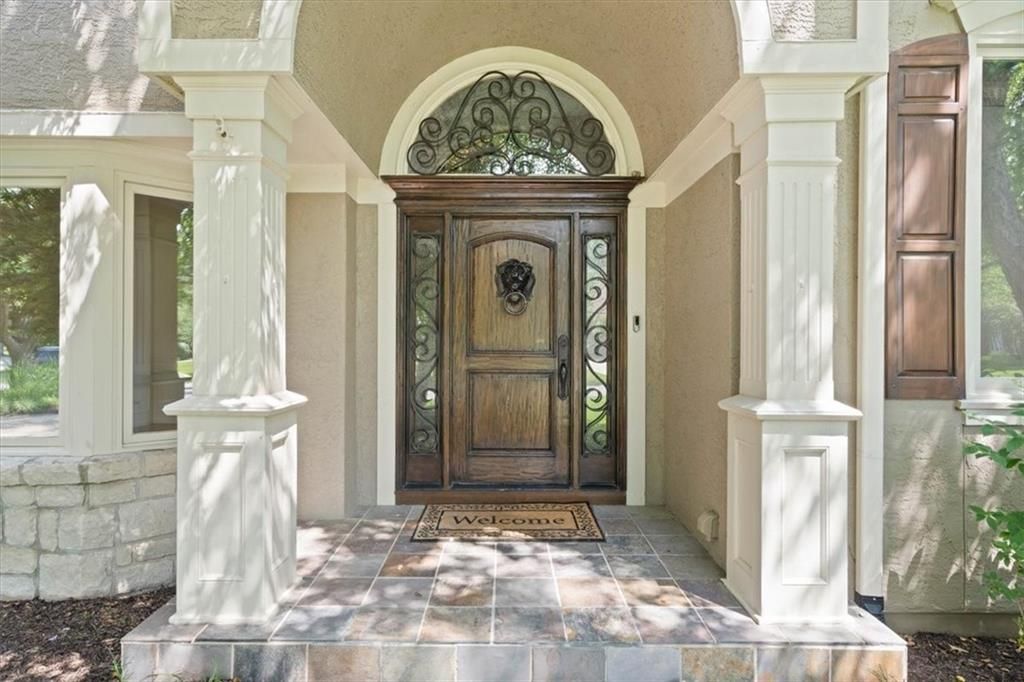 Photo of 14605 Dearborn Street, Overland Park, KS 66223 (MLS # 2592573)