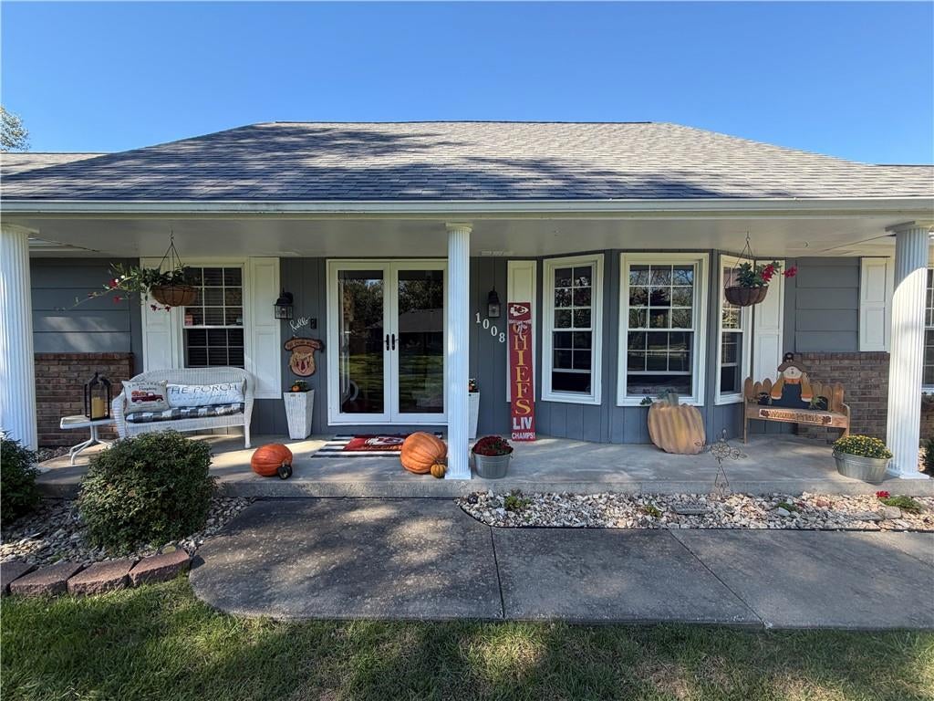 1008 Medbury Lane