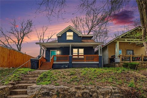 Photo of 2116 Kansas Avenue, Kansas City, MO 64127 (MLS # 2617587)