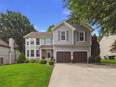 Photo of 217 SE Sumpter Drive, Lees Summit, MO 64063 (MLS # 2625152)