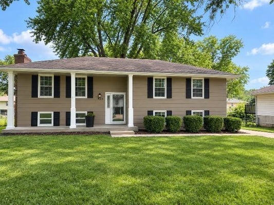 804 SE 13TH ST, OAK GROVE, MO 64075 - Image 6806de218e5944d993da0af3b92cd0bf/65728709
