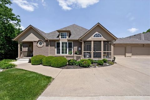 Photo of 14270 W 151st Terrace #302, Olathe, KS 66062 (MLS # 2619113)