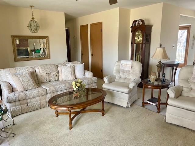 5423 N Mersington Avenue