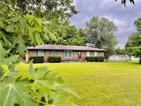 Photo of 192 SE 421 Road, Warrensburg, MO 64093 (MLS # 2627544)