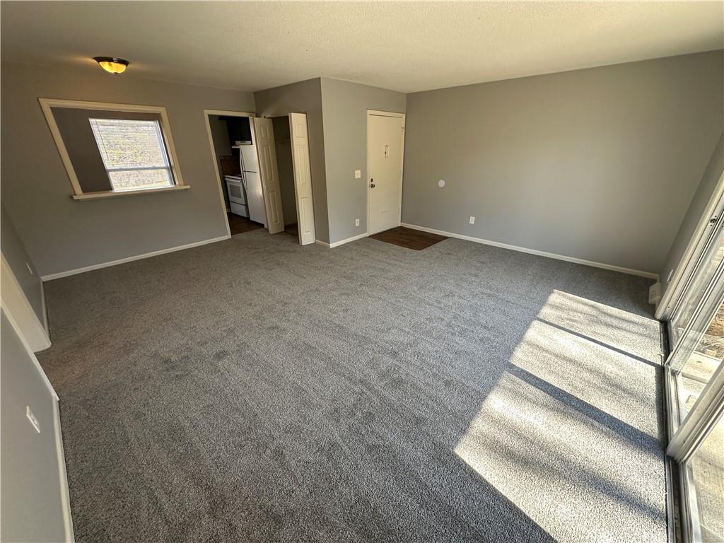 8725 Countryshire Lane