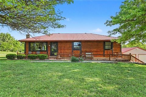 Photo of 300 E Casey Road, Lone Jack, MO 64070 (MLS # 2617782)