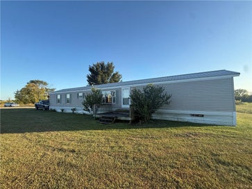 596 Jackson Road Pomona KS 66076