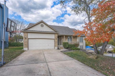 1025 SW Pacific Drive, Lee\'s Summit, MO 64081 - MLS#: 2576831