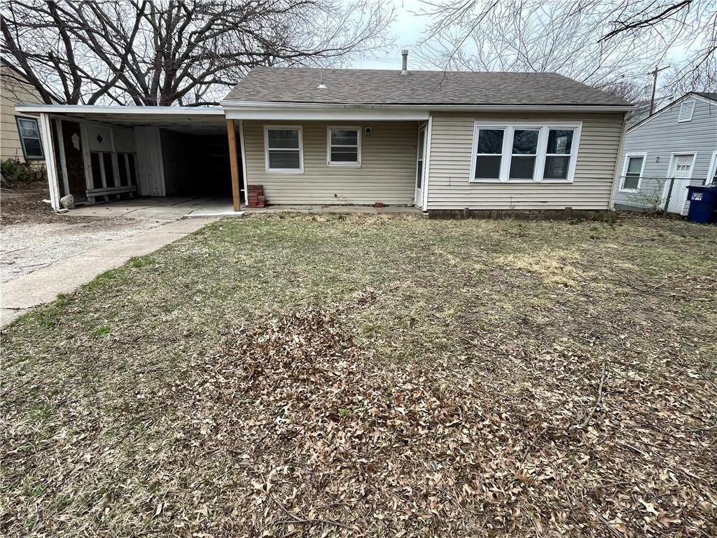 Photo of 2508 Moundview Drive, Lawrence, KS 66049 (MLS # 2607597)
