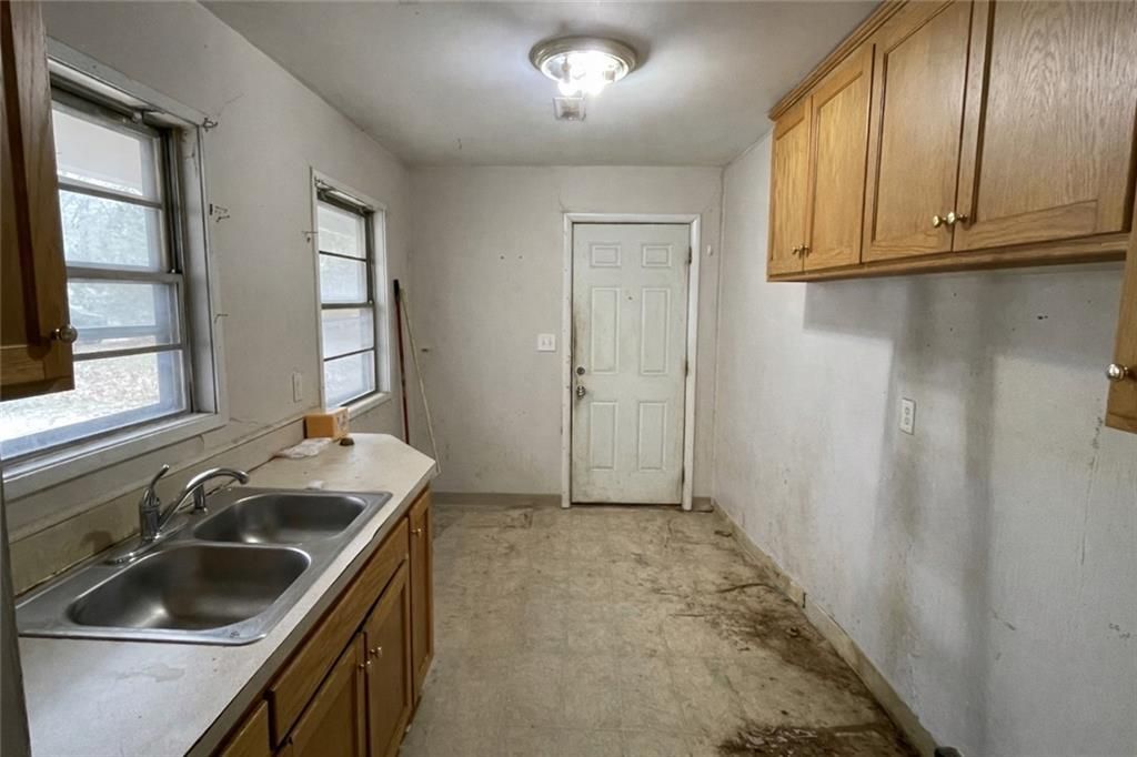 Photo of 2508 Moundview Drive, Lawrence, KS 66049 (MLS # 2607597)