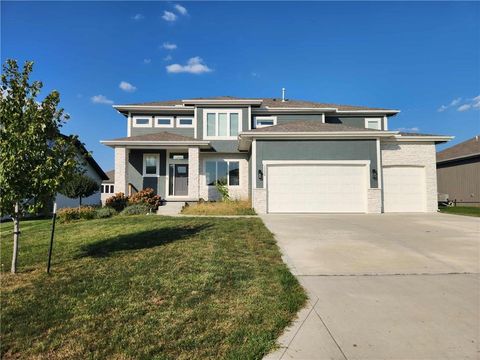 Photo of 13406 W 181st Court, Overland Park, KS 66013 (MLS # 2584522) Photo of 13406 W 181st Court, Overland Park, KS 66013 (MLS # 2584522)