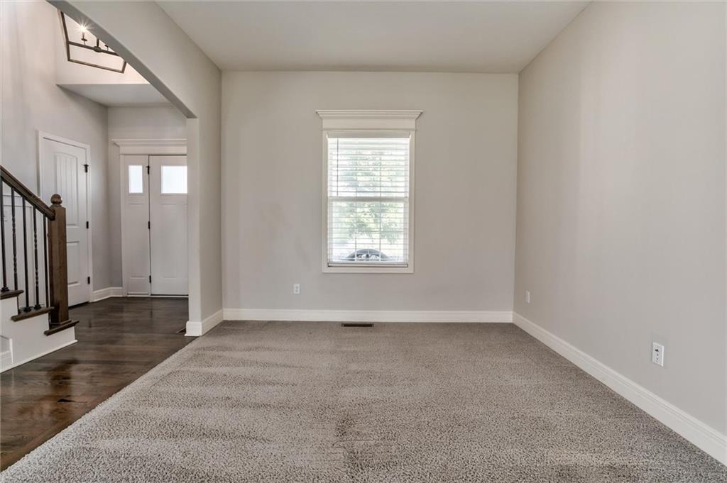 25073 W 148TH Terrace