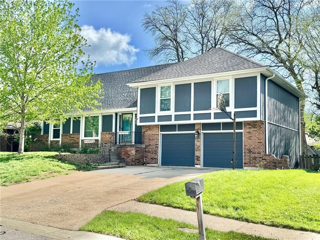 309 NE Country Lane