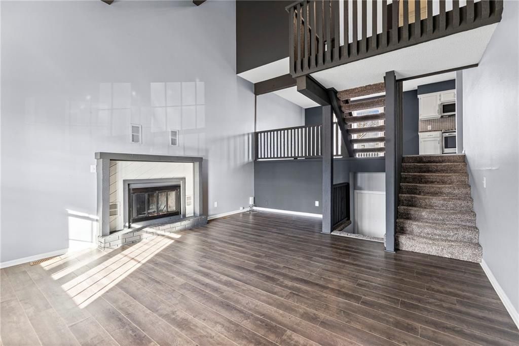 Photo of 1422 La Chateau Drive, Liberty, MO 64068 (MLS # 2592962)