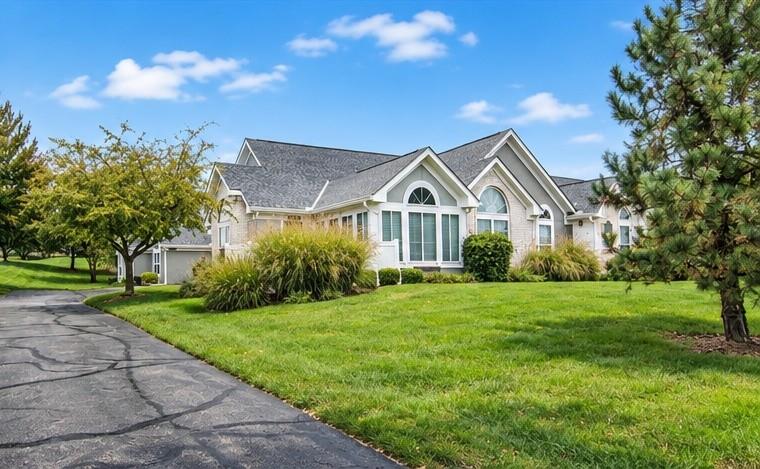 7101 Meadowsweet Lane