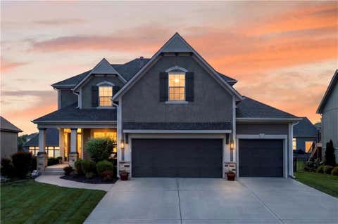 Photo of 12168 S Valley Road, Olathe, KS 66061 (MLS # 2632527)