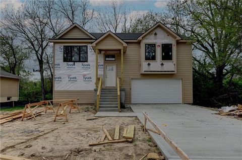 Photo of 62nd Place, Kansas City, KS 66102 (MLS # 2615165)