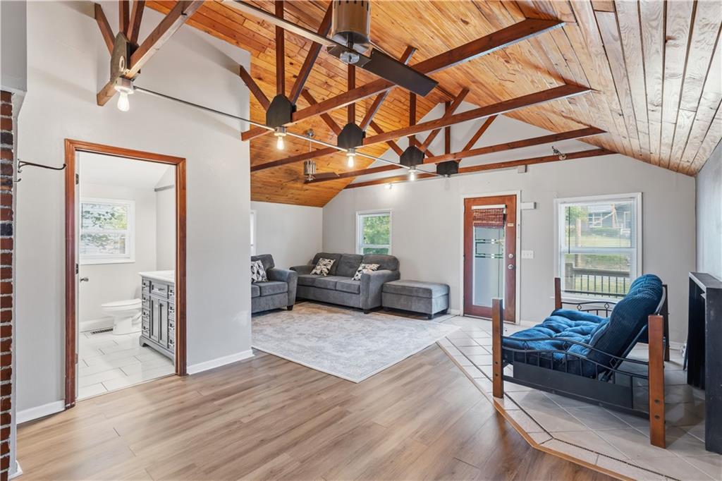 2600 N 43rd Street