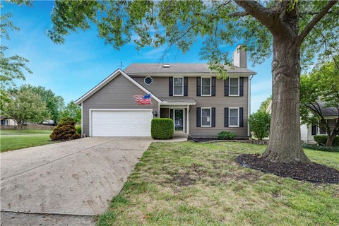 Photo of 15776 Horton Court, Overland Park, KS 66223 (MLS # 2643208)