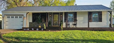 11115 E 35th Terrace S, Independence, MO 64052 - #: 2545047