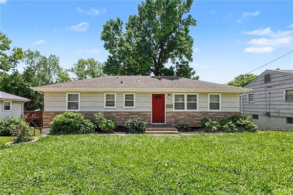 7601 E 76TH ST, KANSAS CITY, MO 64138 - Image 6a070c7dc1b8baff75ecb81d602a2ddb/364430288