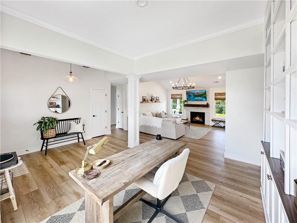 1601 Spring Mountain Drive