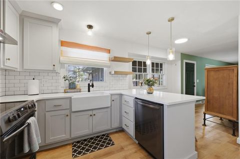 Tiny photo for 806 Galveston Drive, Liberty, MO 64068 (MLS # 2604768)