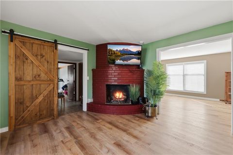 Tiny photo for 806 Galveston Drive, Liberty, MO 64068 (MLS # 2604768)