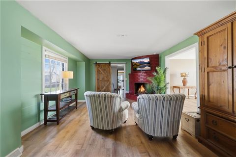 Tiny photo for 806 Galveston Drive, Liberty, MO 64068 (MLS # 2604768)