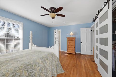 Tiny photo for 806 Galveston Drive, Liberty, MO 64068 (MLS # 2604768)