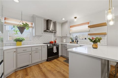 Tiny photo for 806 Galveston Drive, Liberty, MO 64068 (MLS # 2604768)