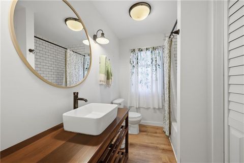 Tiny photo for 806 Galveston Drive, Liberty, MO 64068 (MLS # 2604768)