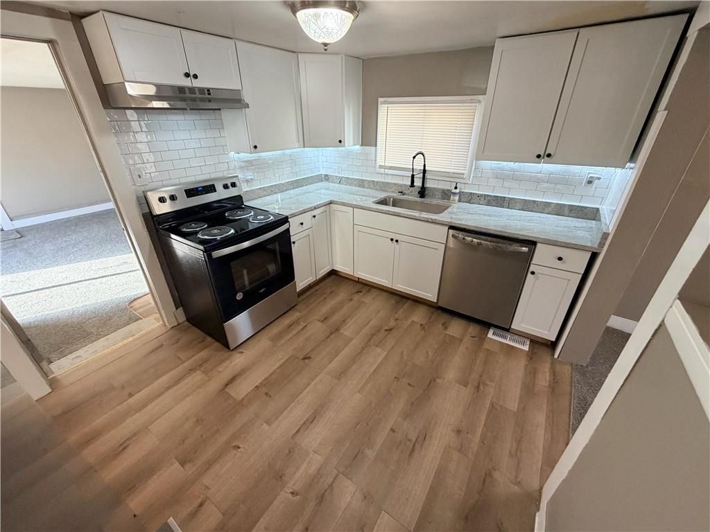 Photo of 1608 S Spring Street, Independence, MO 64055 (MLS # 2592629)