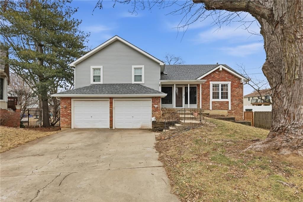 Photo of 2741 S 53rd Terrace, Kansas City, KS 66106 (MLS # 2598138)