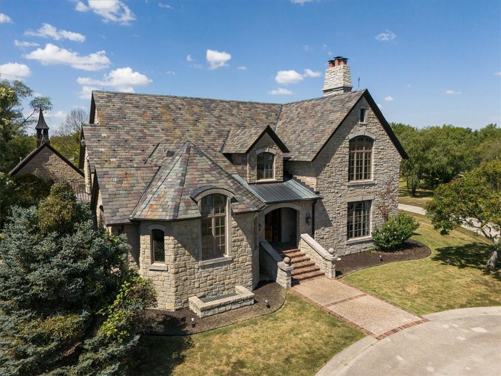 879 N 200th Road