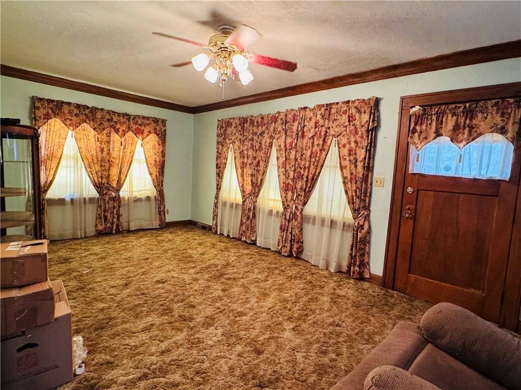 Photo of 517 S lawn Avenue, Kansas City, MO 64124 (MLS # 2592365)