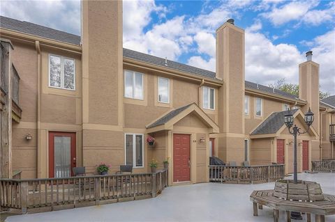 4320 Belleview Avenue 109 Kansas City MO 64111