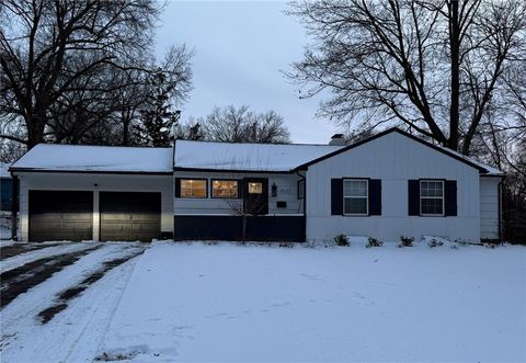 7651 Tomahawk Road Prairie Village KS 66208