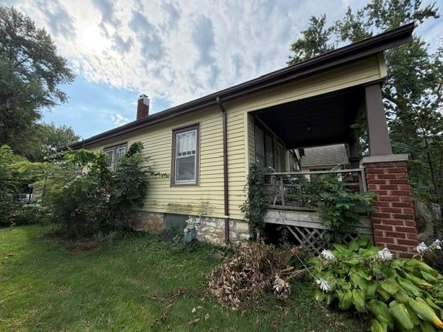 1443 Central Street